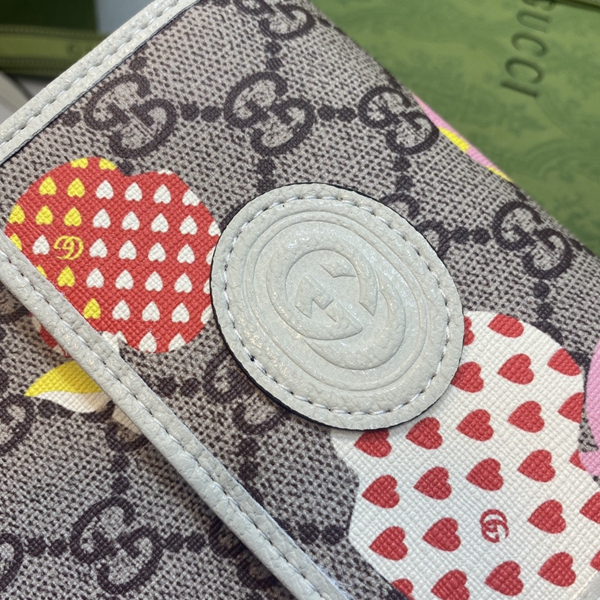 グッチ財布コピー内部構造